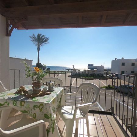 Appartamento Sul Mare Torre Pali Exteriör bild